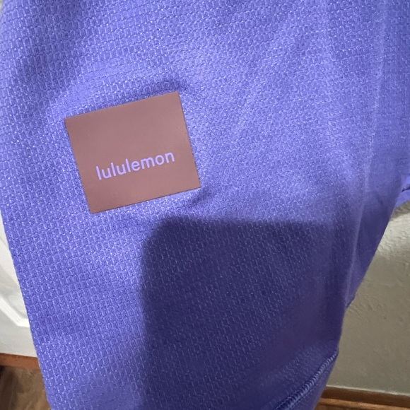 Lululemon Athletica Vibrant Purple Short Sleeve Tee Size 10 EUC Neon Detail - Picture 4 of 5